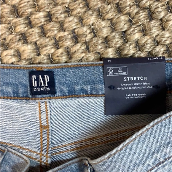 BRAND NEW jean shorts - Picture 3 of 4